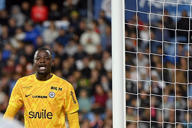 Ligue 2 : Ngapandouetnbu voit double, face à Saint-Etienne
