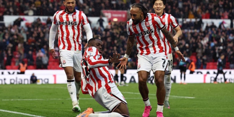 Championship : Tchamadeu et Stoke City se reprennent en main