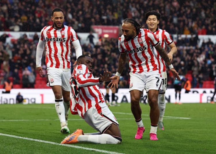 Championship : Tchamadeu et Stoke City se reprennent en main