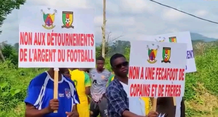 AG Fécafoot : des manifestations éclatent à l&rsquo;entrée du centre d&rsquo;excellence de la CAF