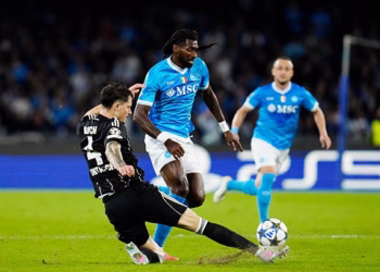 LDC : Zambo Anguissa rate le coche contre Francfort !