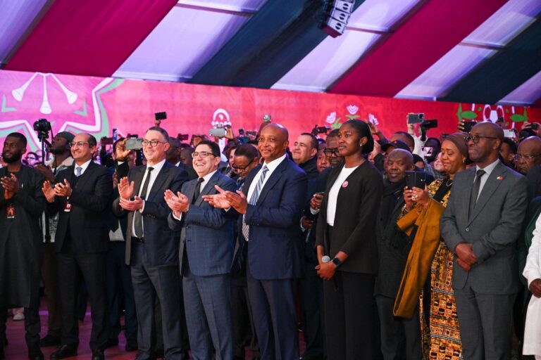CAN 2025 : le président Patrice Motsepe inaugure la Fan Zone !