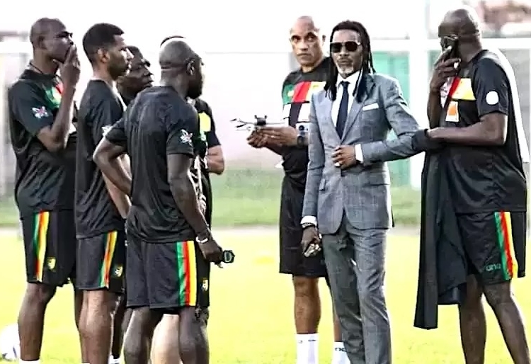 Rigobert Song, prêt à un retour à la tête des Lions Indomptables?