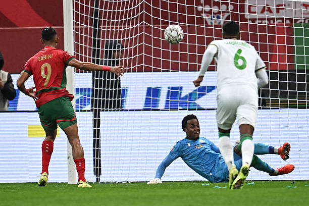 CAN 2025 : Yannick Pandor repousse le premier penalty de la compétition