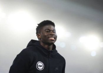 PL: Carlos Baleba débute sur le banc face à Forest