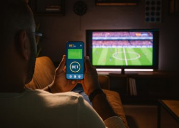 Football et jeu : comment stratégie et risque rendent le jeu captivant