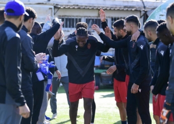 Algérie : une haie d&rsquo;honneur pour le retour de Che Malone