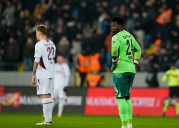Super coupe : André Onana prend de l&rsquo;eau face à Galatasaray !