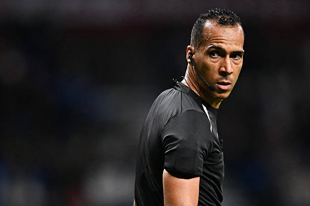 CAN 2025 : la CAF cède à la pression du Maroc et change d&rsquo;arbitre !