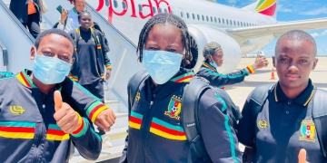 Hassan Balla et ses joueuses sont au Botswana!