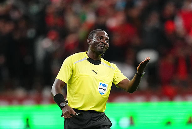 Ballon d’or 2025 : Mefire Abdou meilleur arbitre, Ndanga Mundi en salle d’attente