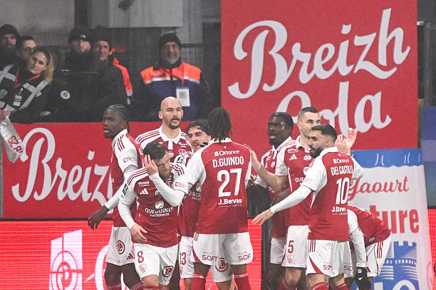 Ligue 1 : Dina Ebimbe et Brest s&rsquo;offrent Marseille