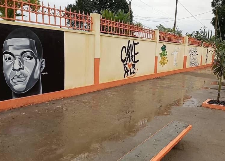Kylian Mbappé rénove l’école publique de Bonendale
