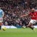 Bryan Mbeumo contre Manchester City