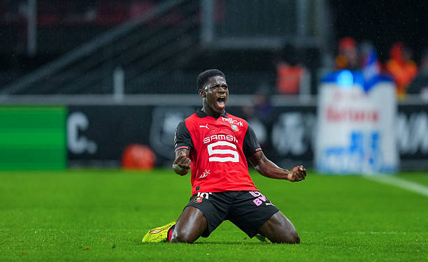 Habib Beye parti, Mahamadou Nagida nominé !