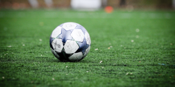 Comprendre les cotes des paris sportifs avant de miser sur un match de football