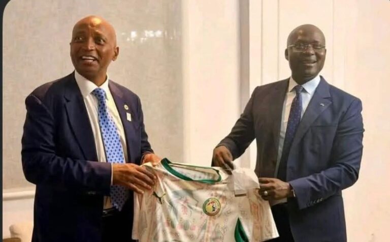 Le cadeau deux étoiles du Sénégal à Patrice Motsepe !