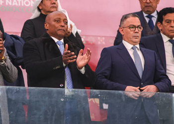 CAN 2025 : Patrice Motsepe en visite au Sénégal en pleine tempête