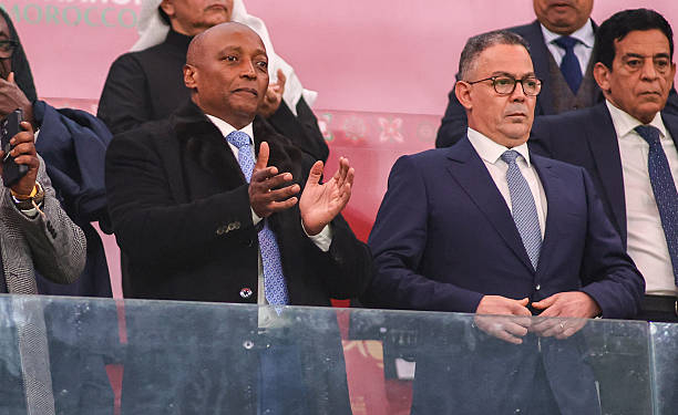 CAN 2025 : Patrice Motsepe en visite au Sénégal en pleine tempête