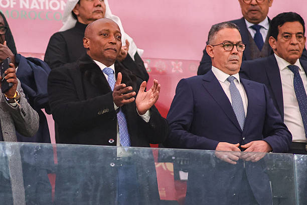 CAN 2025 : Patrice Motsepe en visite au Sénégal en pleine tempête