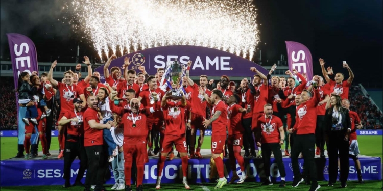 Bulgarie : James Eto&rsquo;o offre la coupe au CSKA Sofia