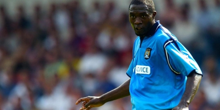 Manchester City rend hommage à Marc Vivien Foé!