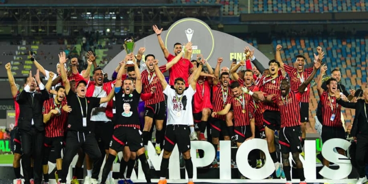 Sacre : Che Malone remporte la Coupe de la CAF!