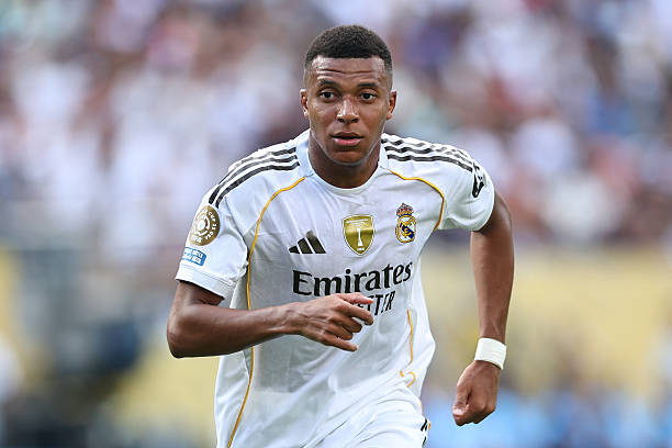 Un supporter du PSG à Mbappé : « t’étais pressé, t’as raté l’histoire »