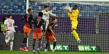 Montpellier : Simon Ngapandouetnbu taille patron!