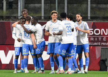 Ligue 1 : Arthur Avom buteur, Lorient étrille Metz