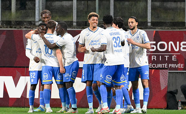 Ligue 1 : Arthur Avom buteur, Lorient étrille Metz
