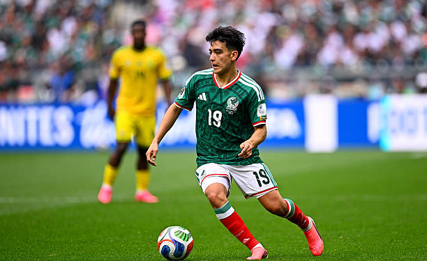 CDM 2026 : qui est Gilberto Mora, le plus jeune joueur de la compétition ?