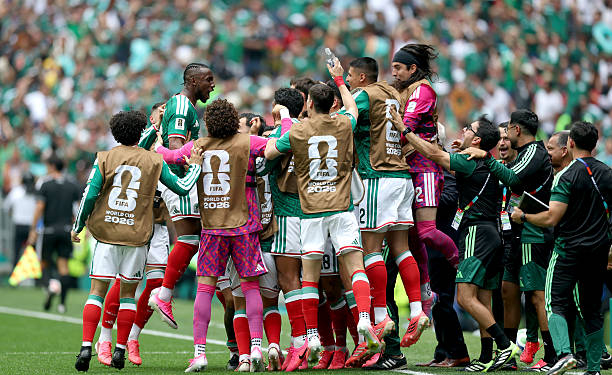 CDM 2026 : le Mexique dompte l’Afrique du Sud d’entrée avec une pluie de carton rouge