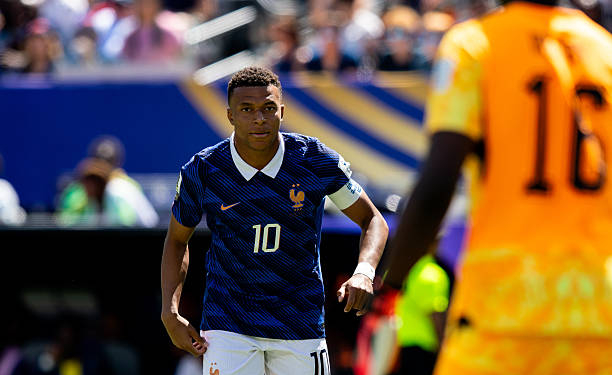 CDM 2026 : Kylian Mbappé refroidit le Sénégal avec un doublé