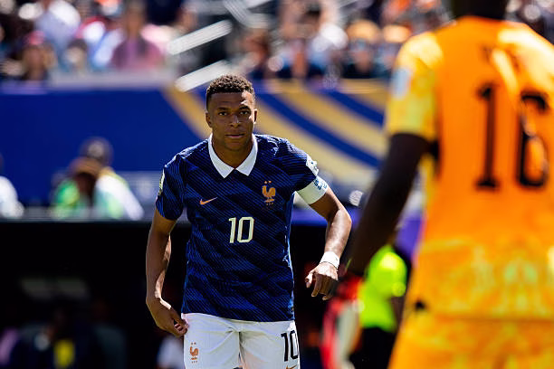 CDM 2026 : Kylian Mbappé refroidit le Sénégal avec un doublé