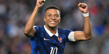 CDM 2026 : la France domine la Suède avec un doublé de Kylian Mbappé