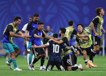 ATLANTA, GEORGIA - JULY 15: Lionel Messi #10 of Argentina celebrates with teammates after the 2-1 win during the FIFA World Cup 2026 Semi Final match between England and Argentina at Atlanta Stadium on July 15, 2026 in Atlanta, Georgia. (Photo by Buda Mendes/Getty Images)