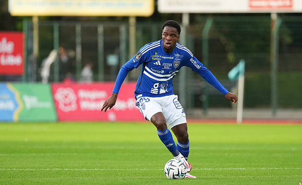 Ligue 3 : Loïc Etoga et Villefranche coulent lors de leur première sortie