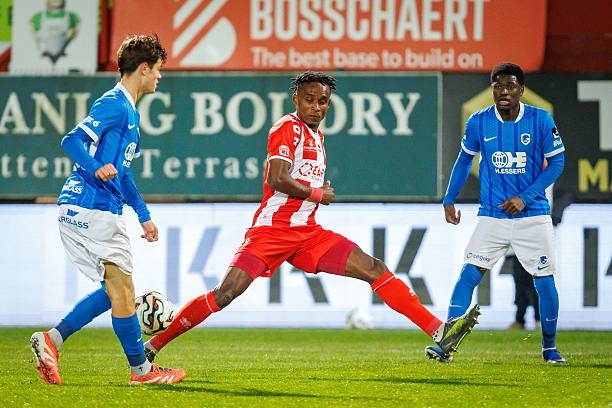 Belgique : James Ndjeungoue prend la tasse d’entrée