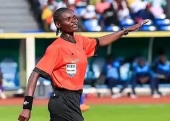 Afrique du Sud – Nigéria : Aline Guimbang au sifflet