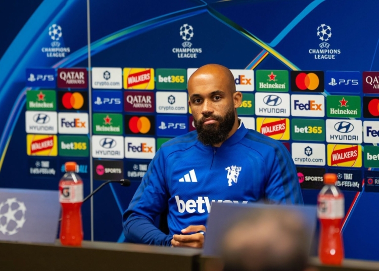 Mbeumo de Manchester United en Champions League