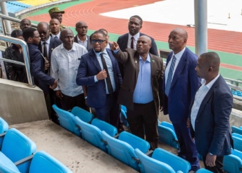 CAN 2027 : Patrice Motsepe tâte le terrain en Tanzanie