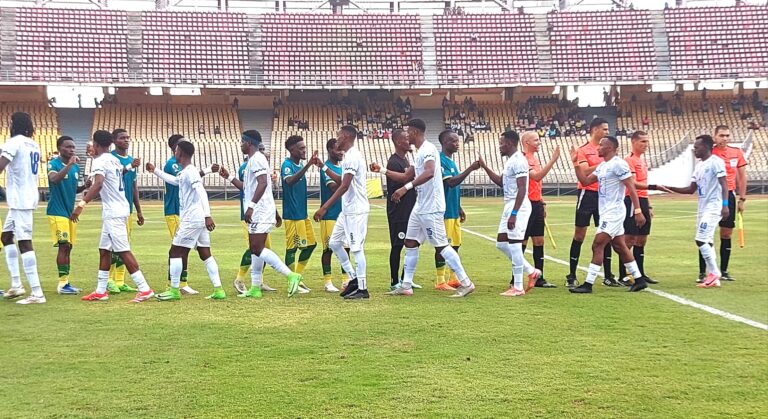 Coupe Caf : Panthère 1 # 0 Rayon Sports (En direct)