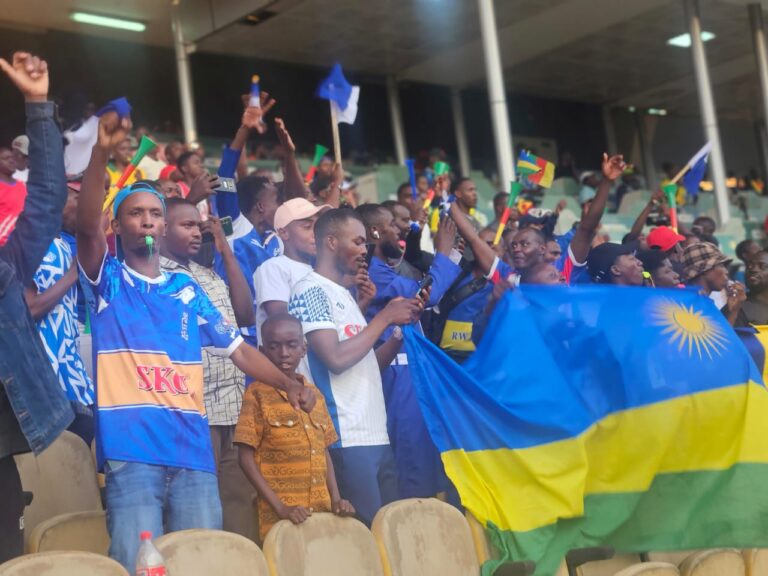 Coupe Caf : Les supporters de Rayon sports colonisent Mfandena