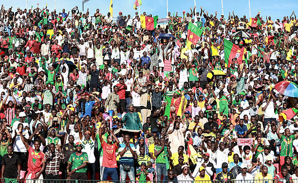 Supporters lors du match Cameroun - Namibie à Roumde Adja