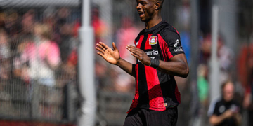 Kofane buteur, Augsbourg stoppe Leverkusen