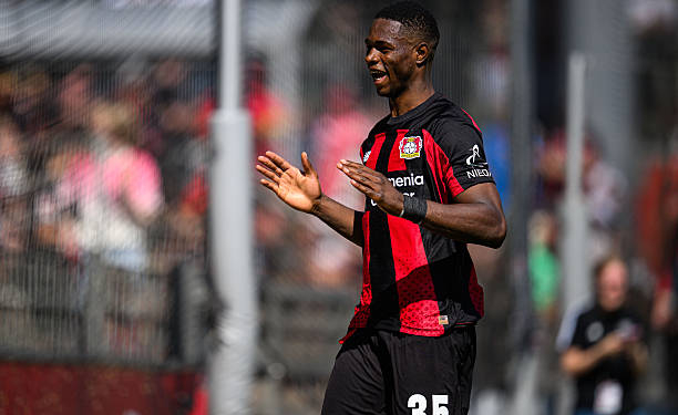 Bundesliga: Kofane buteur,  Augsbourg stoppe Leverkusen